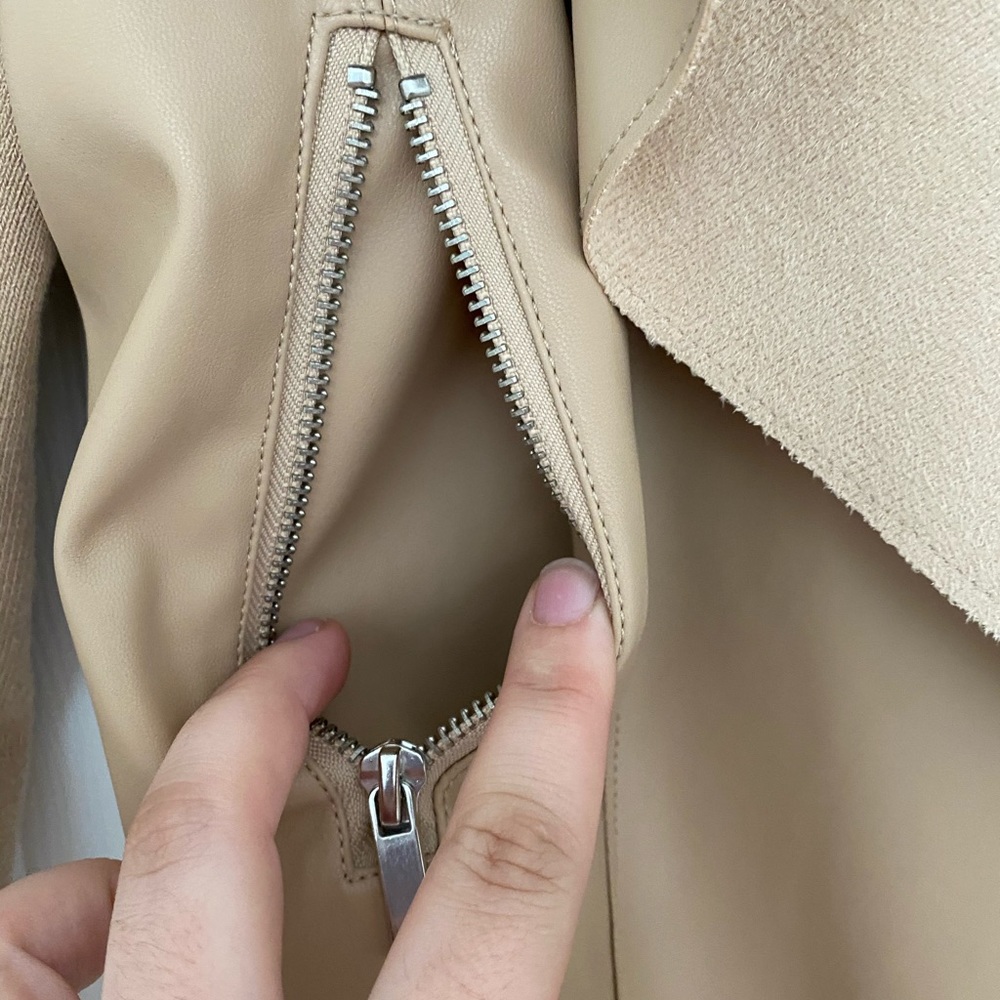 Jacket - Picture 4 of 6